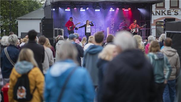 Pure Freude vor der Bühne – so klingt der Start in den Musiksommer 2025!