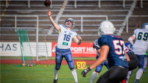 Quarterback Jannic Holtermann (links) traf gute Entscheidungen bei den Seahawks.