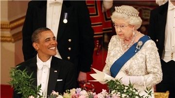 Queen Elizabeth II. und der damalige US-Präsident Barack Obama bei einem Statedinner im Buckingham-Palast im Jahr 2011.