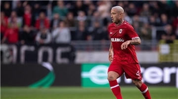 Radja Nainggolan ist seit vergangener Woche bei dem belgischen Zweitligisten KSC Lokeren-Temse unter Vertrag.