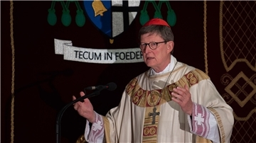 Rainer Maria Kardinal Woelki, Erzbischof von Köln, spricht bei einem Gottesdienst im Dom zu Fulda.