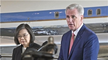 Ranghohes Meeting: In den USA war Tsai Ing-wen unter anderem mit dem Vorsitzenden des US-Abgeordnetenhauses, Kevin McCarthy, zusammengetroffen.