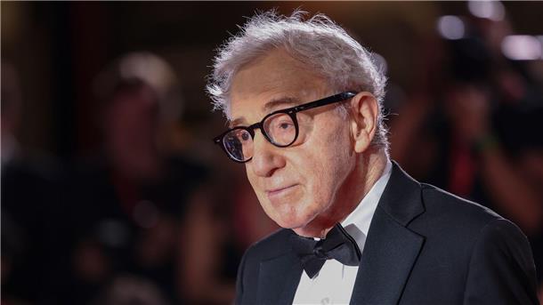 Woody Allen über Epstein: „Hätte nicht netter sein können“ Regie-Legende Woody Allen bereut seine wiederholten Abendessen im Hause von Jeffrey Epstein nicht. (Archivbild)