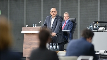 Regierungschef Andreas Bovenschulte (SPD) gab am Mittwoch in der Bürgerschaft seine zweite Regierungserklärung zur Corona-Krise ab.