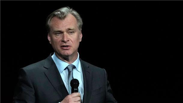 Gerwig und Nolan für US-Regiepreise nominiert Regisseur Christopher Nolan kann nach seinem Golden-Globe-Sieg für „Oppenheimer“ nun auch auf die Auszeichnung der US-Regisseure hoffen.
