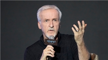 Regisseur James Cameron bringt seinen neuen „Avatar“-Film in die Kinos.
