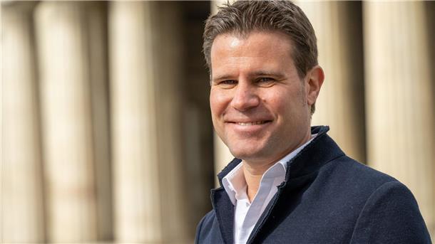 Comeback vom Rekordreferee: Brychs Freude auf große Rückkehr Rekordschiedsrichter Felix Brych freut sich auf sein Comeback.