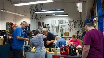 Repair Cafés sollen für ihre Unterstützung für Verbraucher selbst auch gefördert werden. (Archivbild)  