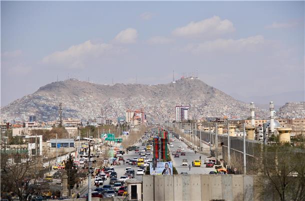 Rezas Schwester wird am 21. März 2023 in die iranische Hauptstadt Teheran abgeschoben. Dann geht es weiter in die afghanische Hauptstadt Kabul (Foto). Dort regieren die Taliban.