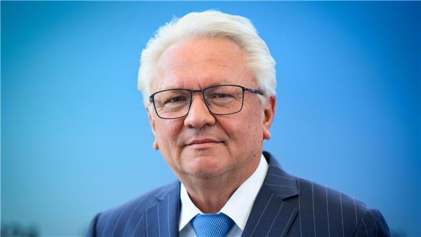 Rheinmetall-Chef Armin Papperger soll laut CNN im Visier des Kremls gestanden sein. (Archivbild)