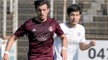 Ricardo Marafona da Costa (links) fordert mit dem OSC Bremerhaven den Regionalligisten Bremer SV im Lotto-Pokal heraus. 