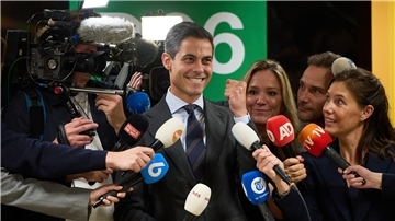 Wende in den Niederlanden - Linksliberale siegen Rob Jetten hat beste Aussichten Regierungschef zu werden.