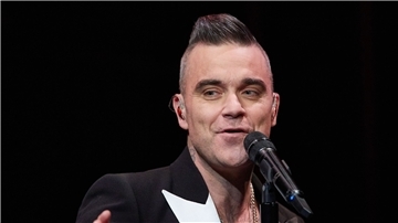 Robbie Williams bleibt seinen deutschen Fans treu.