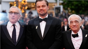 Robert De Niro (l-r), Leonardo DiCaprio und Regisseur Martin Scorsese bei den 76. Internationalen Filmfestspielen in Cannes.