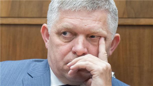 Regierungschef Fico nach Attentat weiter in Lebensgefahr Robert Fico ist beliebt - polarisiert aber zugleich wie kaum ein anderer (Archivbild).