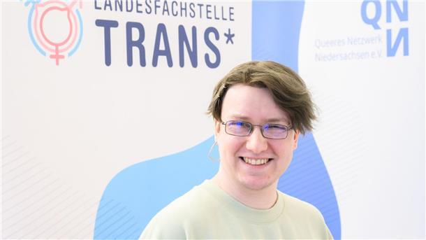 Hunderte Personen ändern Geschlechtseintrag und Vornamen Robin Ivy Osterkamp von der Landesfachstelle Trans* bezeichnet das neue Selbstbestimmungsgesetz als „Meilenstein.“
