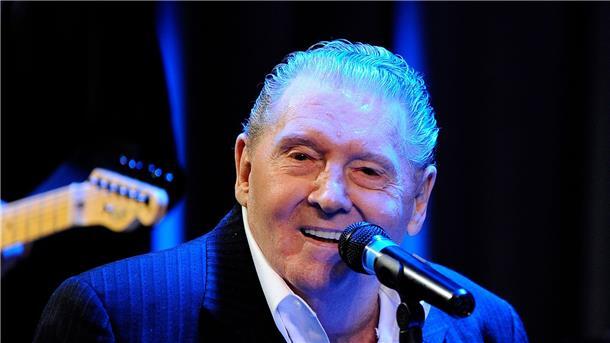 Rock’n’Roll-Ikone Jerry Lee Lewis mit 87 Jahren gestorben Rock’n’Roll-Legende Jerry Lee Lewis ist im Alter von 87 Jahren gestorben.