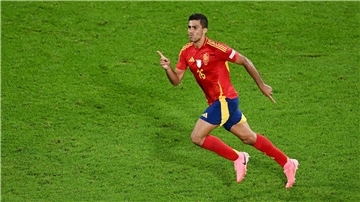 Rodri ist die zentrale Figur in Spaniens EM-Team - und schießt auch wichtige Tore.