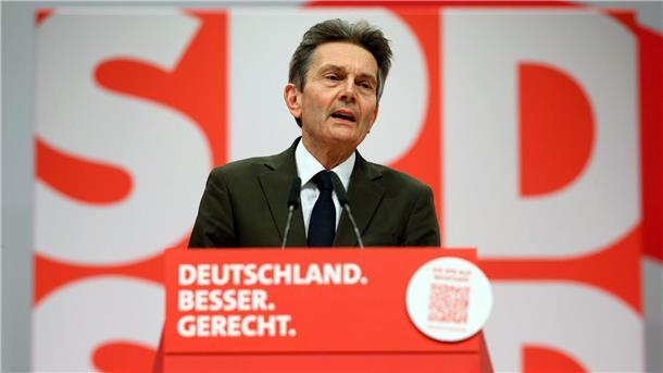 SPD-Fraktionschef Mützenich gegen Rückkehr zur Wehrpflicht Rolf Mützenich hält nicht viel von einer Rückkehr zur Wehrpflicht.