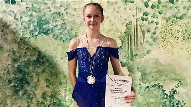 Rollkunstläuferin Dana Renke vom ERC Bremerhaven gelang nach dem undankbaren vierten Platz beim Norddeutschen Breitensportpokal dieses Mal der Sprung auf das Podest.