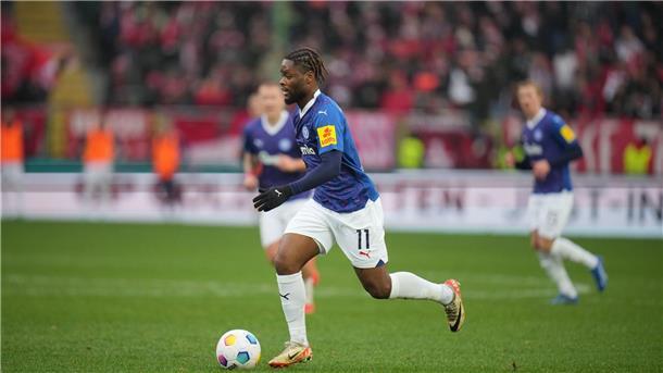 Rückkehr nach einem Jahr: Kiels Simakala zurück in Osnabrück Rückkehr nach nur einem Jahr: Ba-Muaka Simakala wechselt von Holstein Kiel zum VfL Osnabrück.