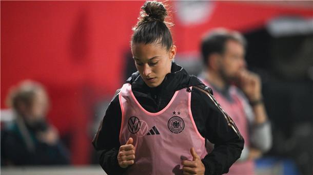 Abwehrspielerin Linder fällt bei DFB-Frauen krank aus Rückt in 18er Kader auf: Felicitas Rauch