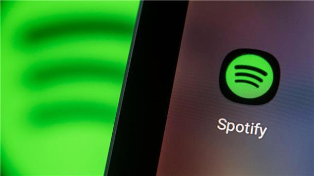 Spotify wettert gegen Apples App-Store-Pläne: „Erpressung“ Rund 100 Millionen Nutzer mit Apple-Geräten hat Spotify in der EU - wird das zum Problem für den Musikstreamingdienst?