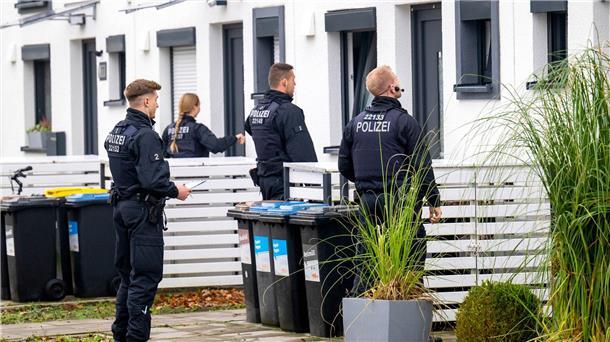 Kriegsbombe in Bremen erfolgreich entschärft Rund 10.000 Menschen waren von der Entschärfung betroffen.