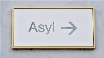Rund 482.300 Menschen bezogen am Jahresende 2022 Regelleistungen nach dem Asylbewerberleistungsgesetz.