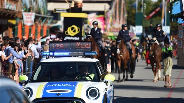 Rund 600 Polizisten sind in diesem Jahr auf dem wohl größten Volksfest der Welt im Einsatz. (Archivfoto)