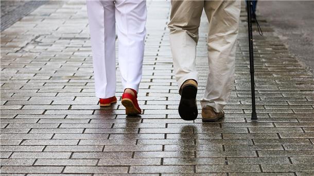 Rund 684.000 ältere Menschen beziehen Grundsicherung Rund 684.000 ältere Menschen in Deutschland sind auf Grundsicherung angewiesen.