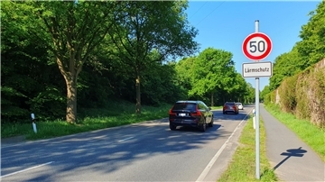 Autos auf einer Straße