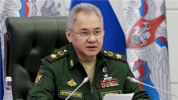 Russland startet überraschend Flottenmanöver im Pazifik Russlands Verteidigungsminister Sergej Schoigu gibt Details zum Flottenmanöver im Pazifik bekannt.