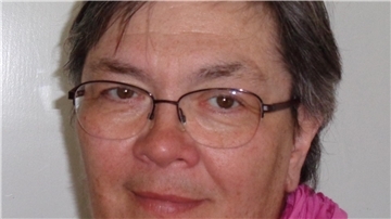 Sabine Schulz lädt zu einer Zeitreise durch die Literatur des 19. und 20. Jahrhunderts ein.