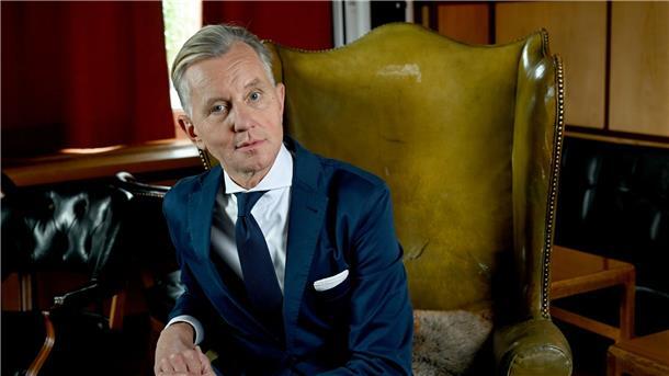 Sänger Max Raabe könnte auf den Winter gut verzichten.