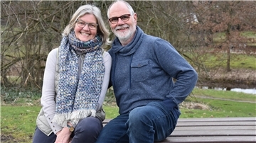 Das Foto zeigt Ralf und Hanna Schöll.