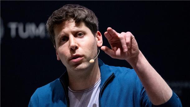 OpenAI-Chef Altman zurück im Verwaltungsrat Sam Altman, Geschäftsführer (CEO) von OpenAI und Erfinder der KI-Software ChatGPT, nimmt an der Technische Universität München (TUM) an einer Podiumsdiskussion teil.