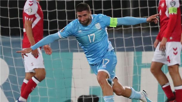 „Unglaubliches Gefühl“ - San Marino feiert Länderspielsieg San Marinos Alessandro Golinucci darf wieder jubeln. Der Zwergstaat feierte den ersten Länderspielsieg seit 20 Jahren.