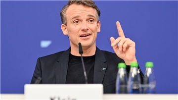 SAP-Chef Klein wehrt sich gegen Kritik wegen gestrichener Frauenquote. (Archivbild)
