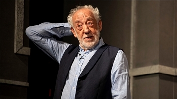 Schauspieler Dieter Hallervorden steht auch mit 85 noch auf der Bühne.