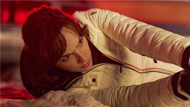 „Heart of Stone“: Weibliche Konkurrenz für 007 Schauspielerin Gal Gadot als Rachel Stone in einer Szene im Netflix-Film „Heart of Stone“.