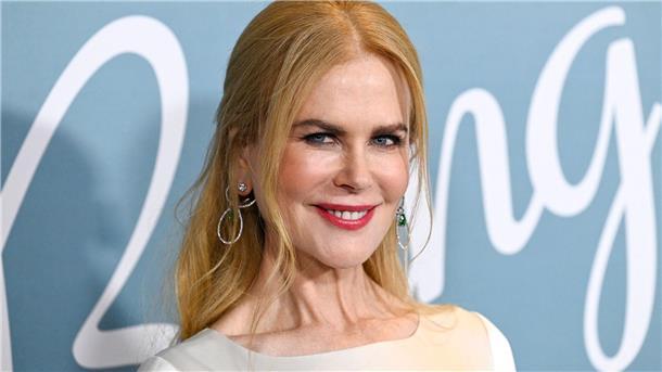 Nicole Kidman und Jamie Lee Curtis planen Serie Schauspielerin Nicole Kidman, bekannt aus „Big Little Lies“, spielt bald eine Rolle an der Seite von Jamie Lee Curtis.