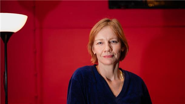 Schauspielerin Sandra Hüller in einem kleinen Saarbrücker Programmkino.