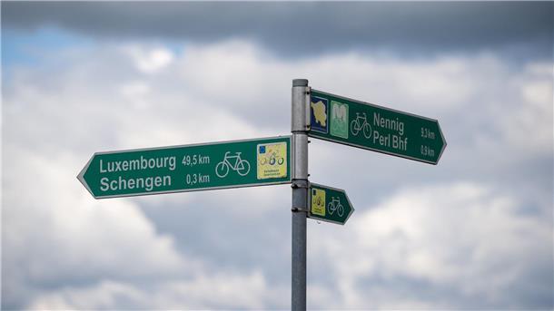 Von wegen grenzenlos: Ärger in Schengen über Kontrollen Schengen in Luxemburg liegt im Dreiländereck zu Deutschland und Frankreich.