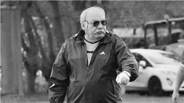 Schiedsrichter-Legende Hartmut Adler ist verstorben.