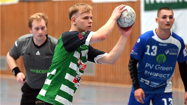 Schiffdorfs Niklas Aukschlat (vorn) steuerte vier Treffer gegen Lehrte bei.