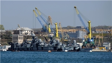 Schiffe der russischen Schwarzmeerflotte in einer der Buchten von Sewastopol (Archivbild von 2014).