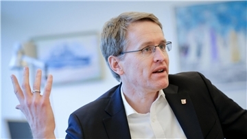 Schleswig-Holsteins Regierungschef Daniel Günther will irreguläre Zuwanderung begrenzen. (Archivbild)