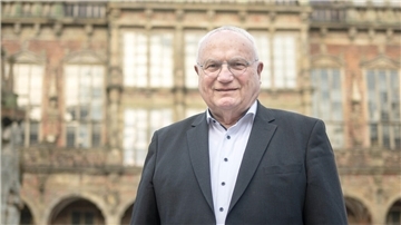 Schlichter aus Bremen: Hans-Henning Lühr, ehemaliger Finanzstaatsrat, gibt einen Einblick hinter die Kulissen der Schlichtung. 