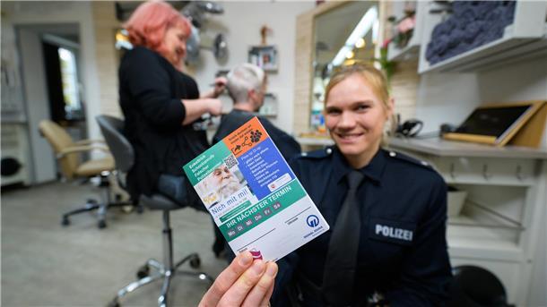 Schockanrufe, Whatsapp-Betrug, Enkeltrick - die Polizeiinspektion Lüneburg geht neue Wege zur Aufklärung vor allem älterer Menschen. 
